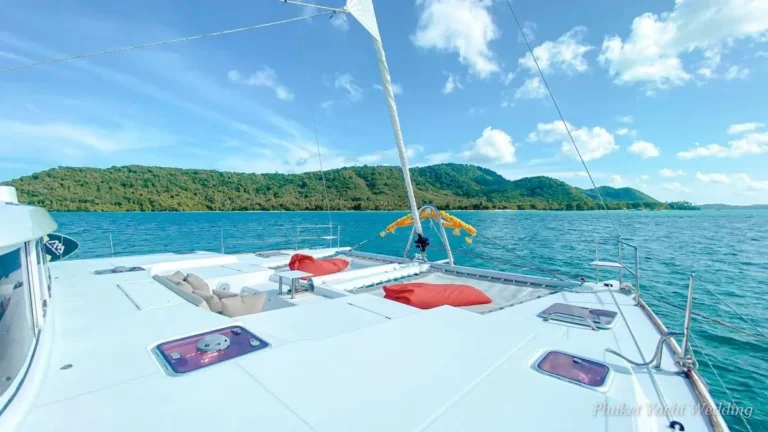 Ivory Sail 50 sailing catamaran for wedding ceremonies at sea in Phuket (2)
